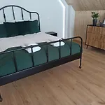 Zielone Wzgorze Komfortowy Klimatyzowany Z Balia Z Aeromasazem * קלודז'קו