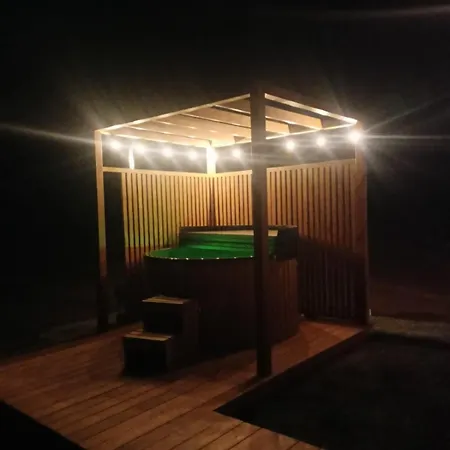 Zielone Wzgórze Komfortowy Klimatyzowany Z Balią Z Aeromasażem Kłodzko