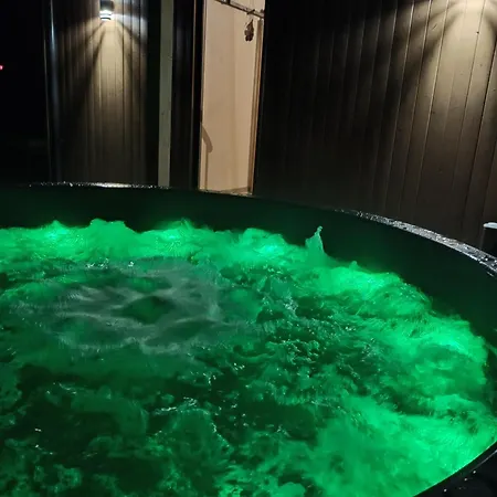 Lodge Zielone Wzgorze Komfortowy Klimatyzowany Z Balia Z Aeromasazem *