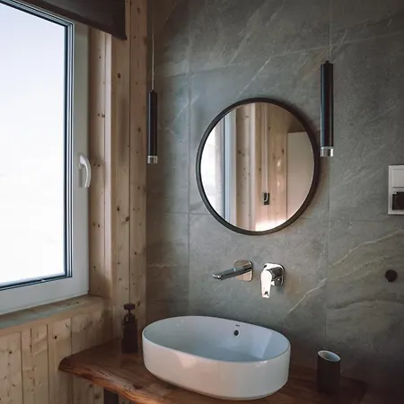 Alojamento de Turismo Selvagem Zielone Wzgórze Komfortowy Klimatyzowany Z Balią Z Aeromasażem Kłodzko