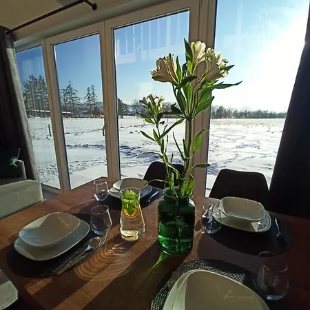 Zielone Wzgorze Komfortowy Klimatyzowany Z Balia Z Aeromasazem Lodge