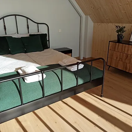 Domek letniskowy Zielone Wzgorze Komfortowy Klimatyzowany Z Balia Z Aeromasazem *