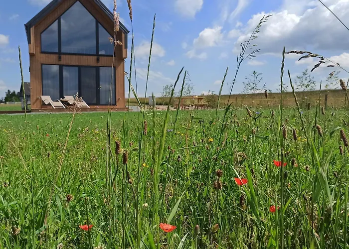 Zielone Wzgorze Komfortowy Klimatyzowany Z Balia Z Aeromasazem Hytte
