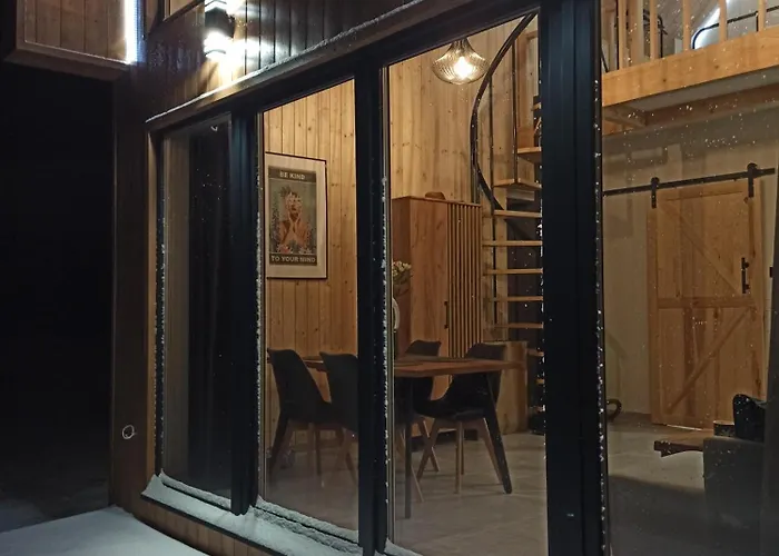 Zielone Wzgorze Komfortowy Klimatyzowany Z Balia Z Aeromasazem Hytte